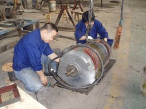 西瑪電機(jī)給專業(yè)電機(jī)修理工人一些小建議。